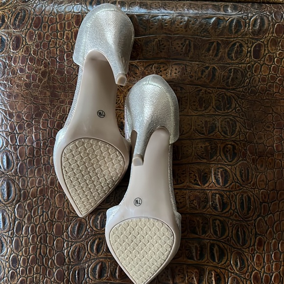 *Brand New*Chinese Laundry Heels Size 7 - Picture 3 of 4